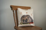 Eco-friendly hedgehog tote bag with autumn leaf design, made from linen. Reusable shopping bag ideal for women and nature lovers.