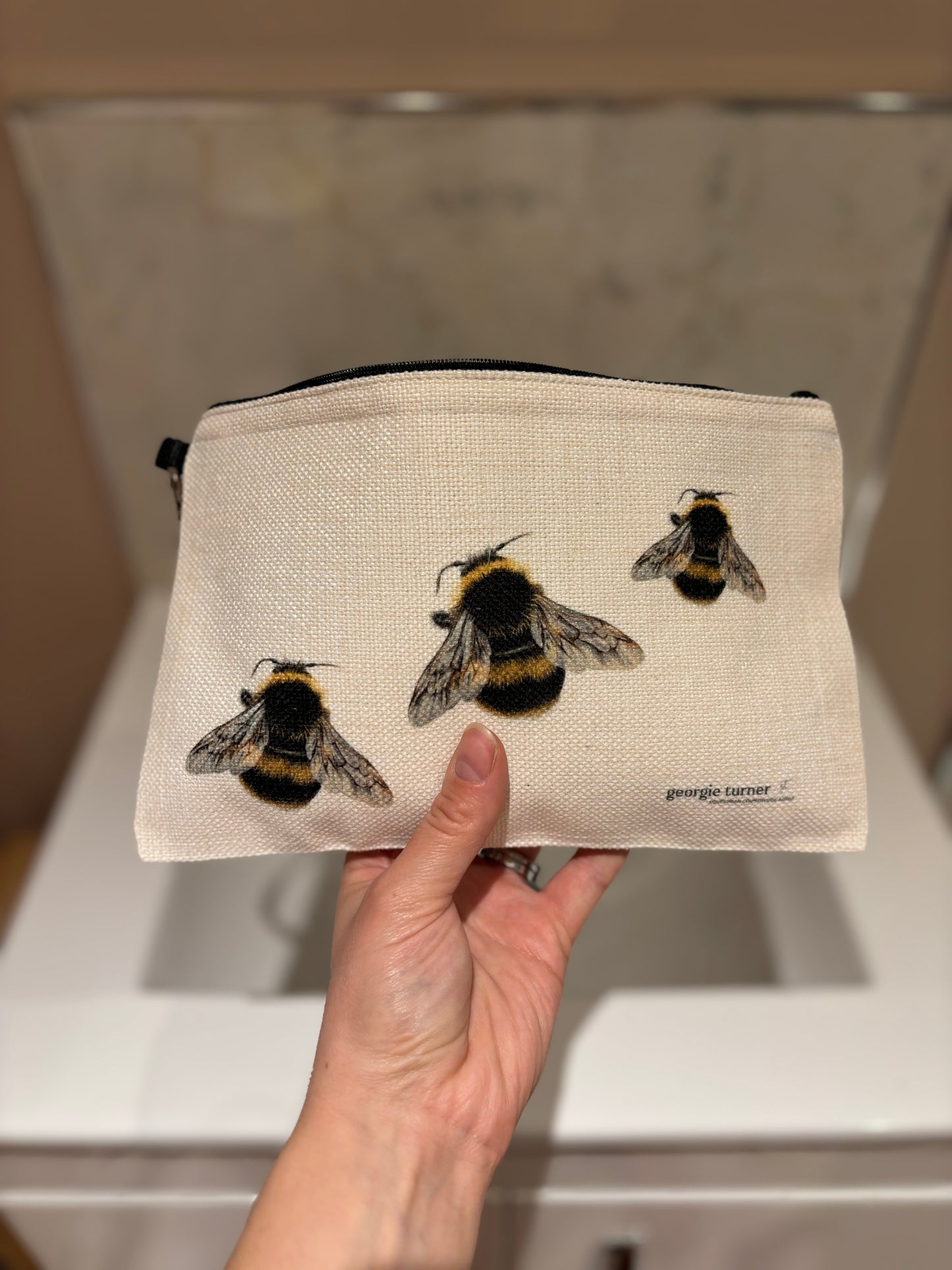 Bumble Bees Zipped Bag